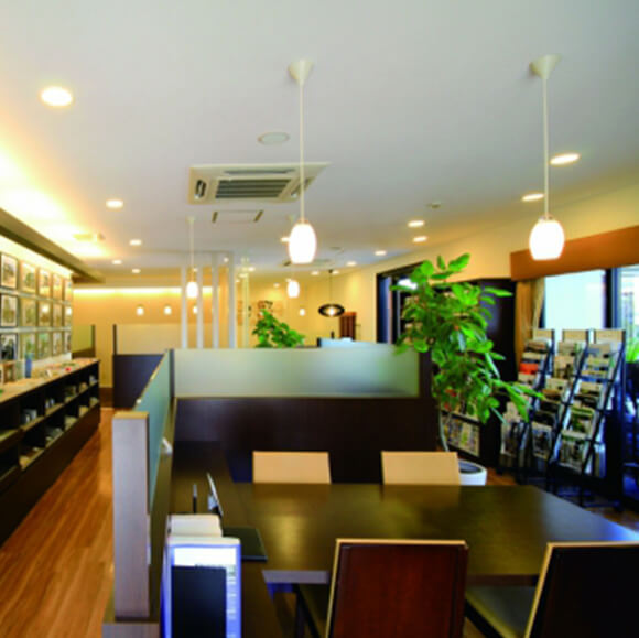 アウテリアタイガー 株式会社 本社・平成展示場 内観